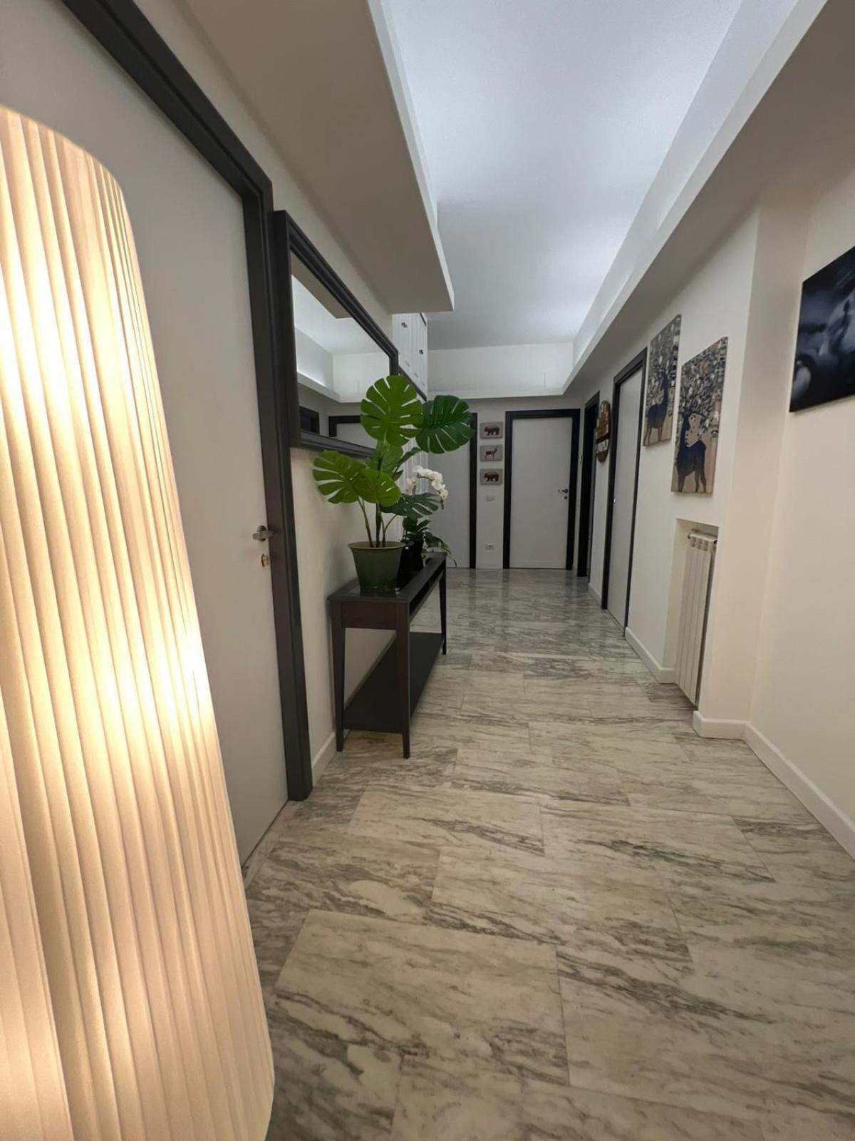 Affittacamere Appia Nuova 639 Рим Екстериор снимка